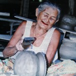 หญิงชรากับภูมิปัญญาไทย (An Old Woman & Wisdom)